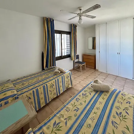 Castle Harbour 1 Bedroom Pool View C105 Los Cristianos